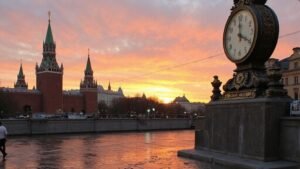 current time in moscow