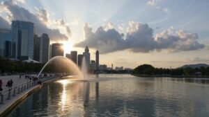 current time in singapore