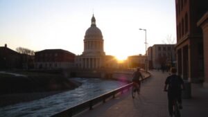 current time in boise