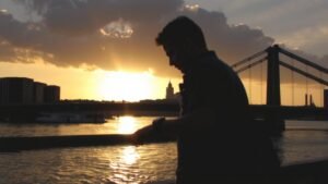 current time in queensland